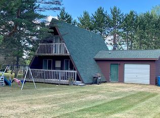 1598 Cumberland Cir, Gladwin, MI 48624