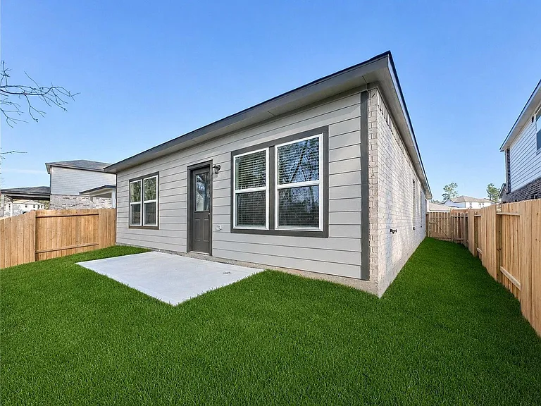 52 Valiant Ridge Trl — Photo 4