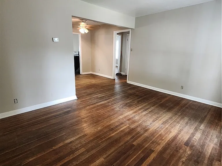 4818 Kendall Dr — Photo 2