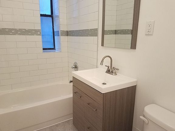 3rd image of 201 W 105th St #3E5