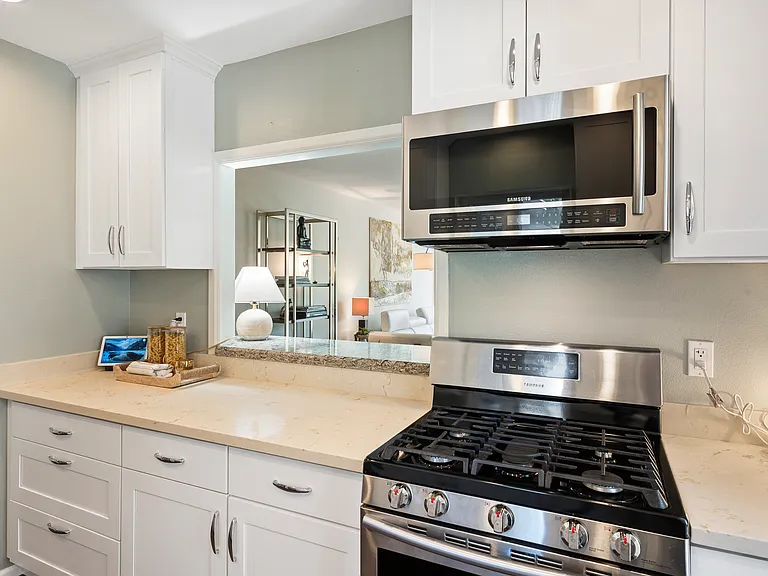 3089 W Lake Sammamish Pkwy NE — Photo 7