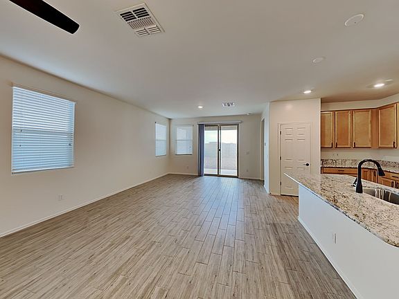 3rd image of 36646 W San Sisto Ave