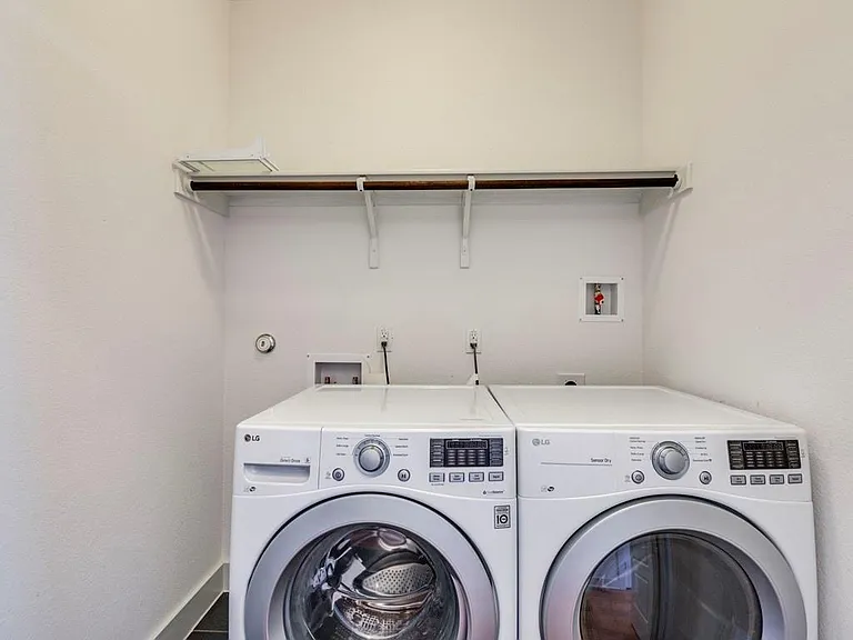 2208 Capulet St — Photo 19