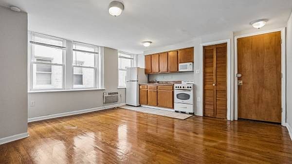 1st image of 3416 Spring Garden St #B29