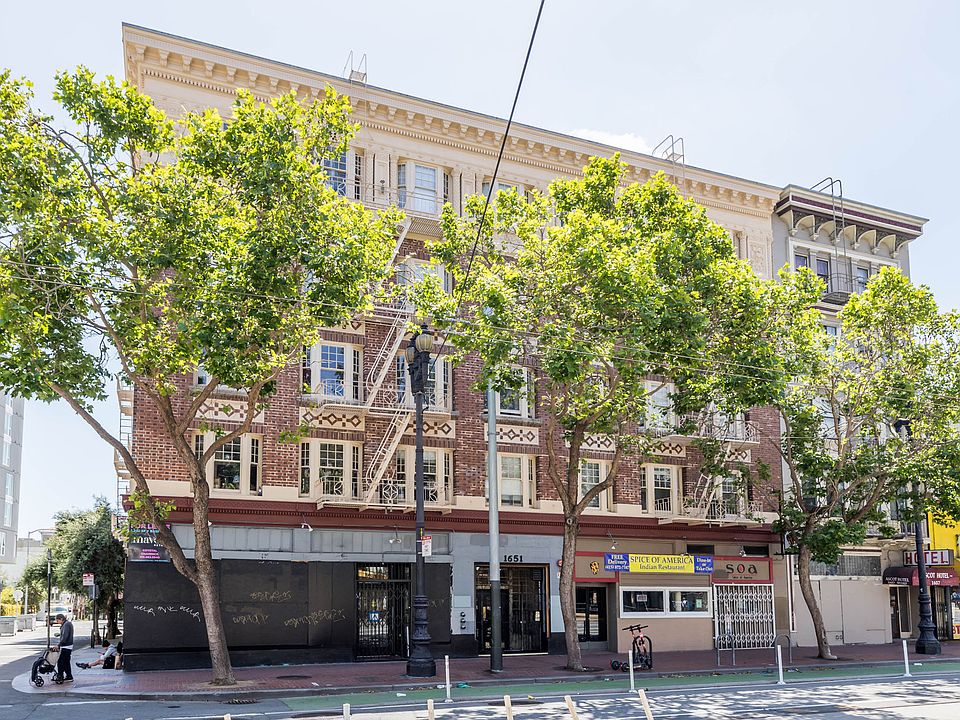 Building Photo 4