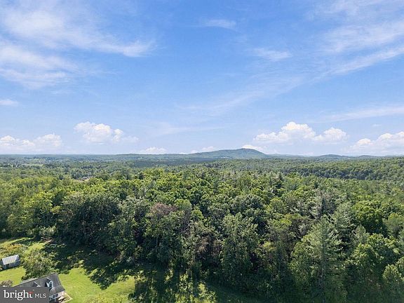 4th image of 267 Aaron Mountain Rd