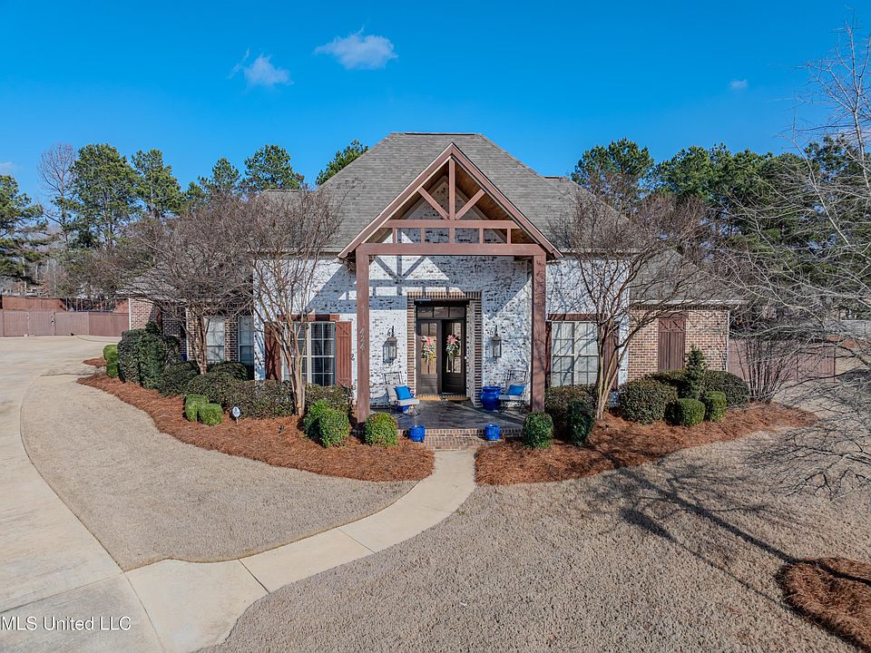1st image of 424 Stonewater Cv