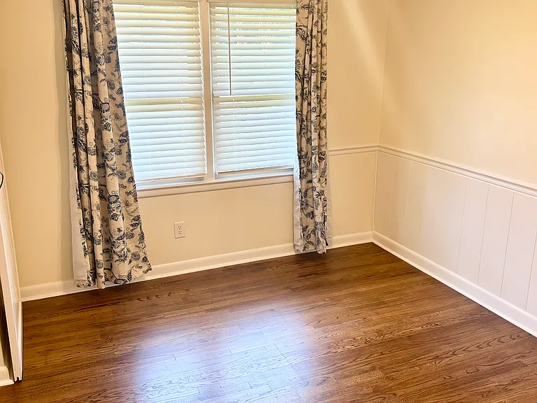 1121 Glenwood Dr — Photo 5