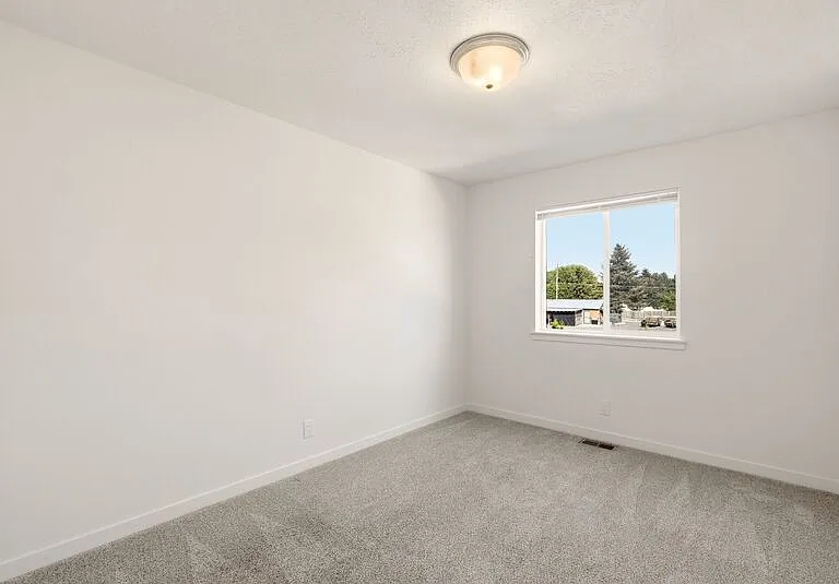 1420 N Michigan Ln #1 — Photo 22