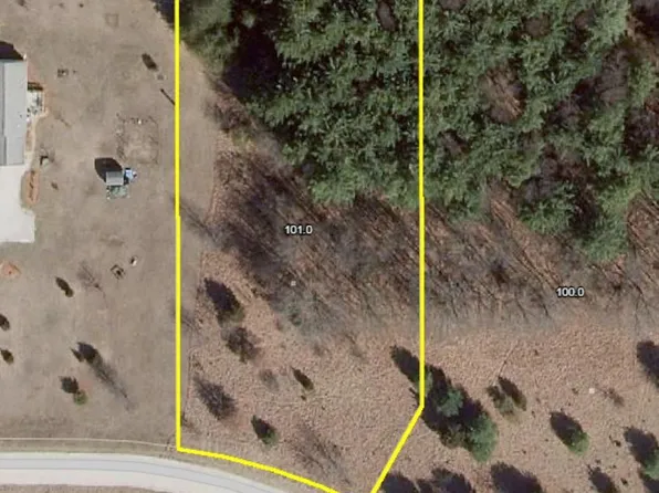 51 E Wild Rose Dr, Knox, IN 46534