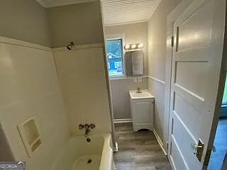 232 E 5th Ave — Photo 8