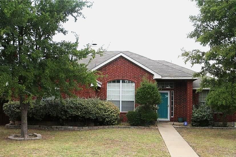 1st image of 731 Eagle Lake Ct