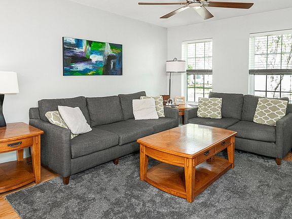 3rd image of 2237 S Sweetbriar Ct