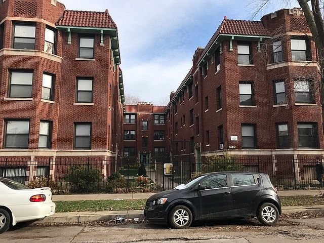 1st image of 2641 N Spaulding Ave #2ER
