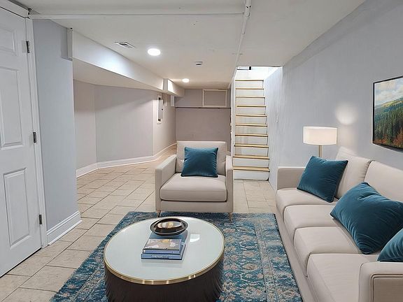 4th image of 6351 Greenway Ave