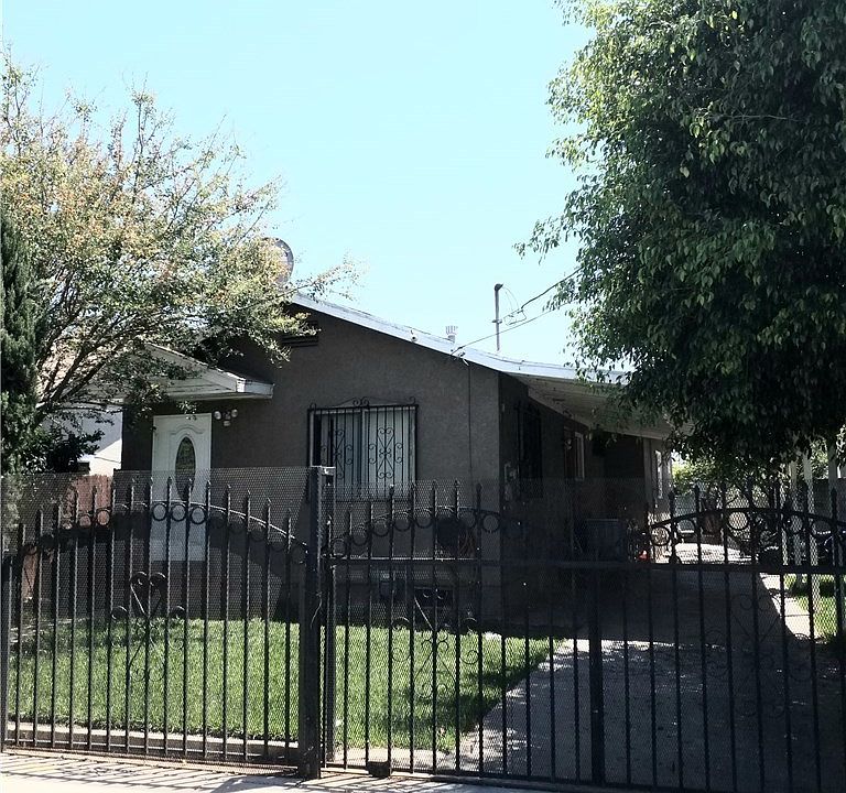 1st image of 1218 Spence St