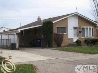 749 Rahn St, Westland, MI 48186