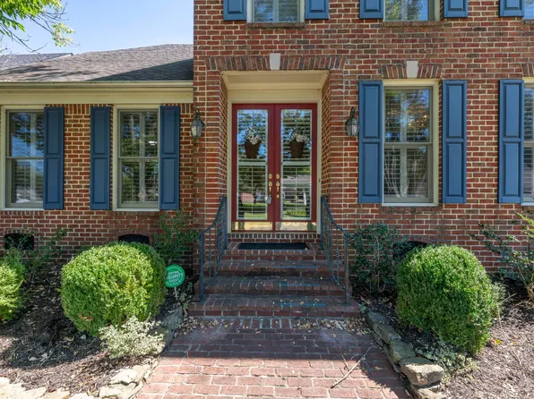 1524 Wolf Bend Rd, Germantown, TN 38138