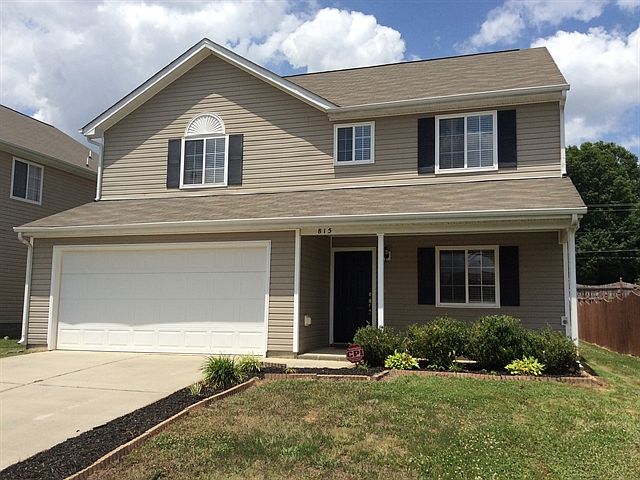 1st image of 815 Stockport Way