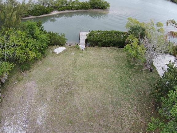 4th image of 340 Kettle Harbor Dr
