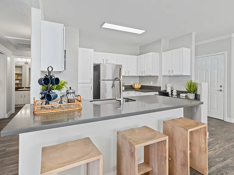 Allegro Apartments — Photo 20