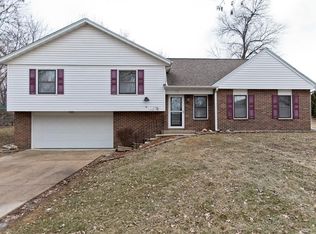 215 Kent Ct NE, Cedar Rapids, IA 52402