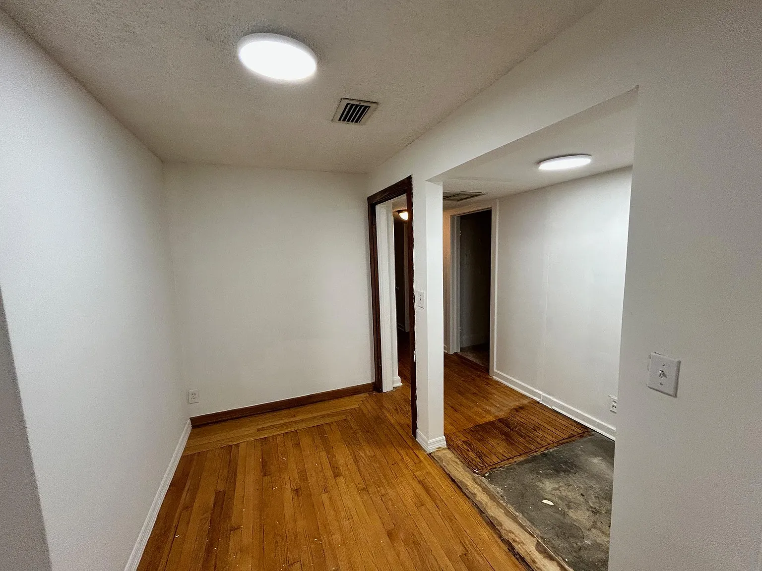 4 bed, 1100 sqft, $1,575 — Photo 4