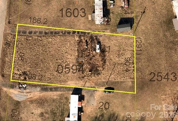 1st image of 4814 Helton Rd