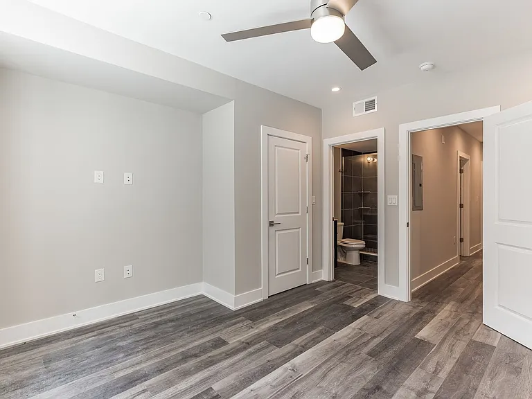 1609 Ogden St — Photo 43