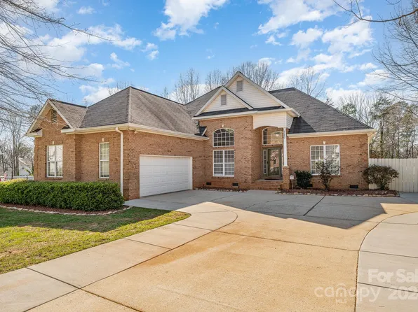 120 Sunhaven Ln, Mooresville, NC 28117
