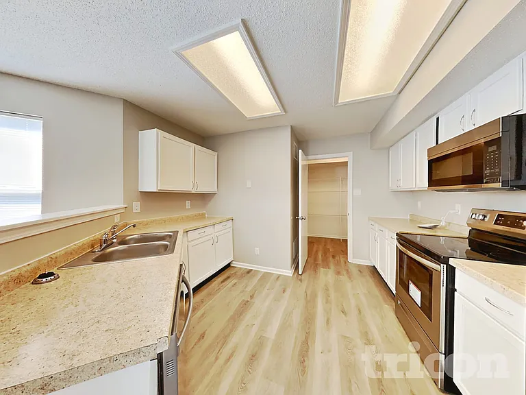 7771 Mistflower Ln — Photo 7