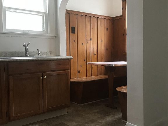 4th image of 2915 Northwood Ave