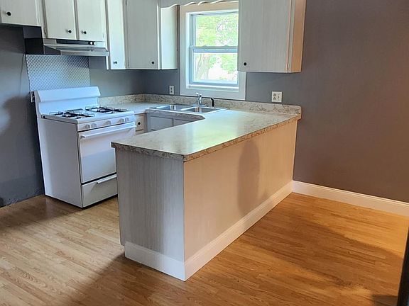 2nd image of 81 Sunshine Dr