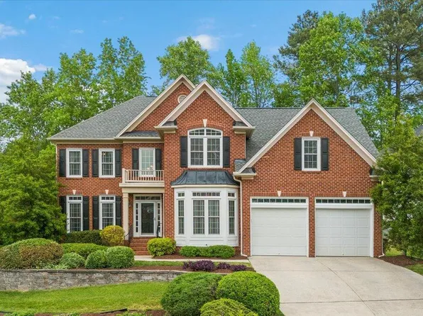 303 Birdwood Ct, Cary, NC 27519