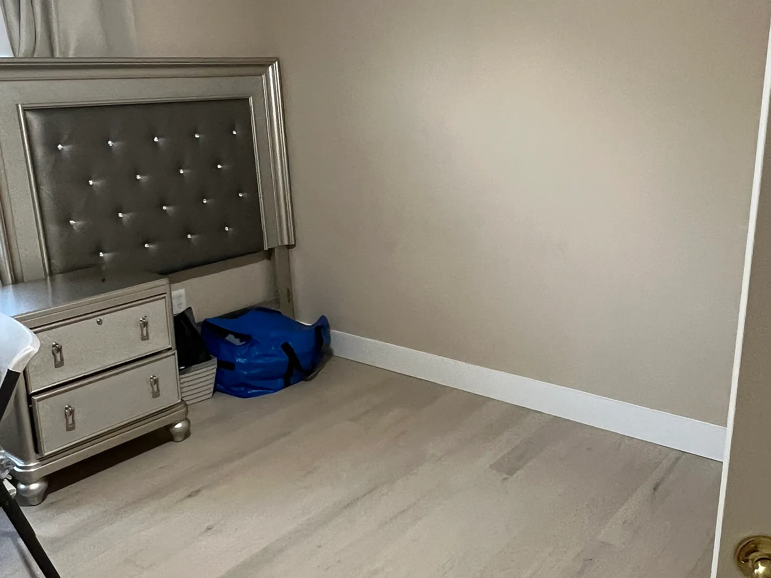 5 bed, 3.5 bath, 5128 sqft, $750 — Photo 4