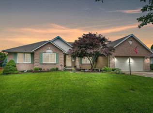 6027 Indian Trace Dr, Hamilton, OH 45011