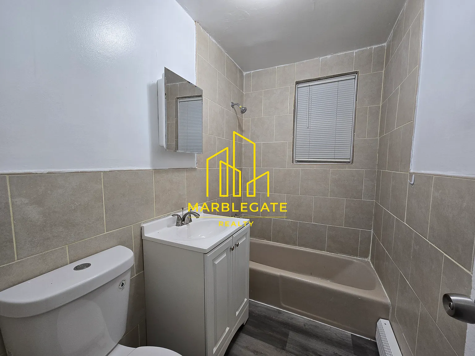 2 bed, 850 sqft, $1,650 — Photo 3