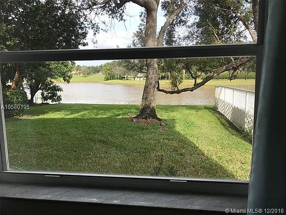 5th image of 17083 NW 13th St