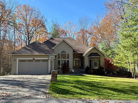 2nd image of 143 Glen Planters Ln