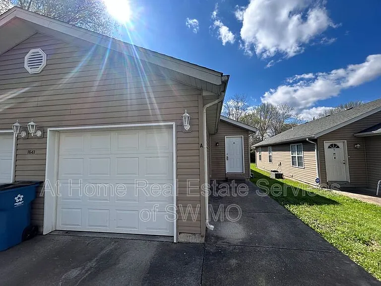 1641 N Patterson Ave #A — Photo 1