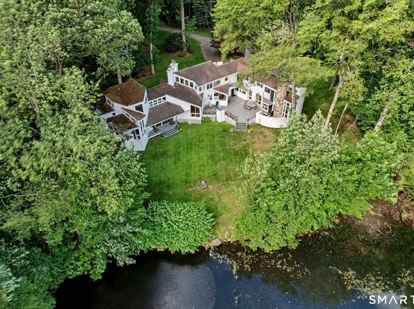 9 Morehouse Lane, Norwalk, CT 06850