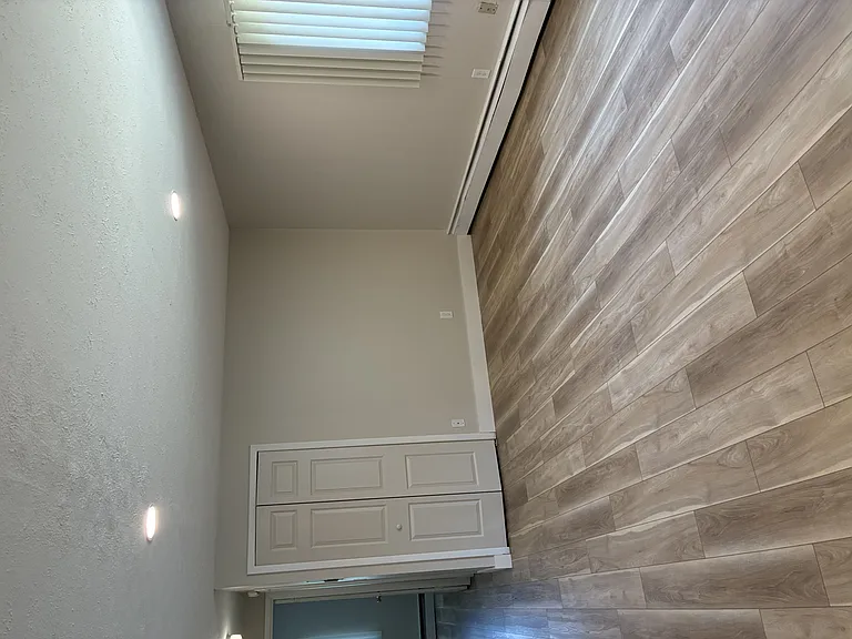 Holland Gardens Apartments — Photo 56