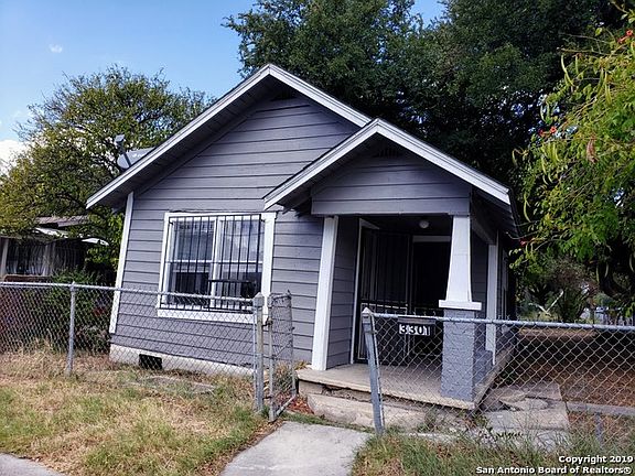 2nd image of 3301 El Paso St