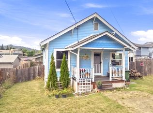 1732 E Washington Ave, Cottage Grove, OR 97424