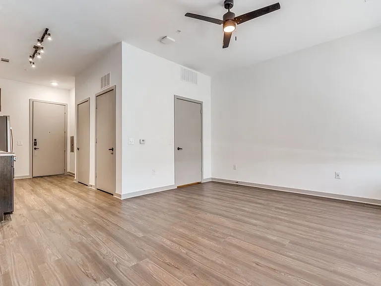 Era Apartments — Photo 30