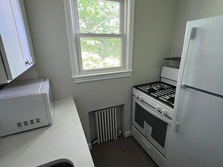 1110 N Kenilworth St #8 — Photo 4
