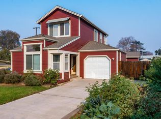 291 Sunset Ave, Oak View, CA 93022