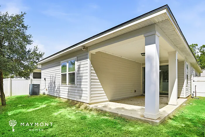 4 bed, 2.0 bath, 1874 sqft, $1,945 — Photo 3