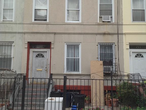 3rd image of 251 E 23rd St