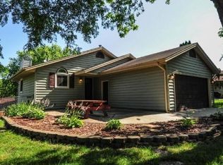 4954 W 144th St, Savage, MN 55378